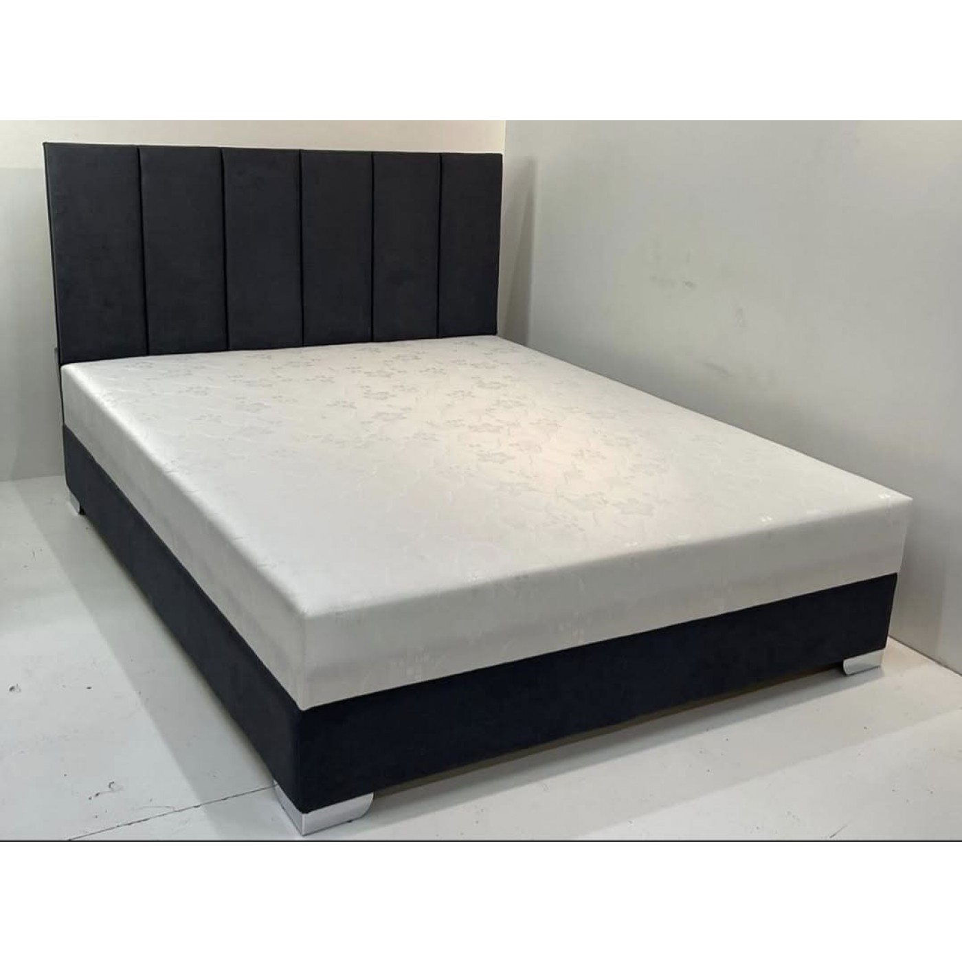 Кровать Джина 1.6 с матрасам и подъёмным механизмом