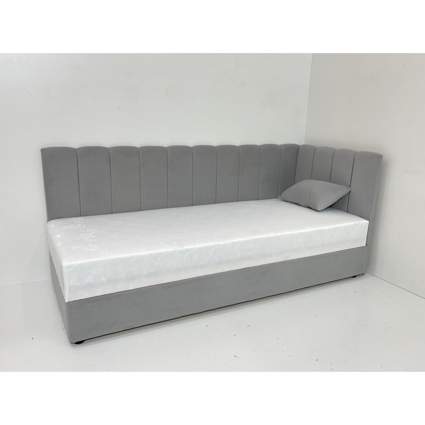 Кровать Грета с матрасом и подъёмным механизмом