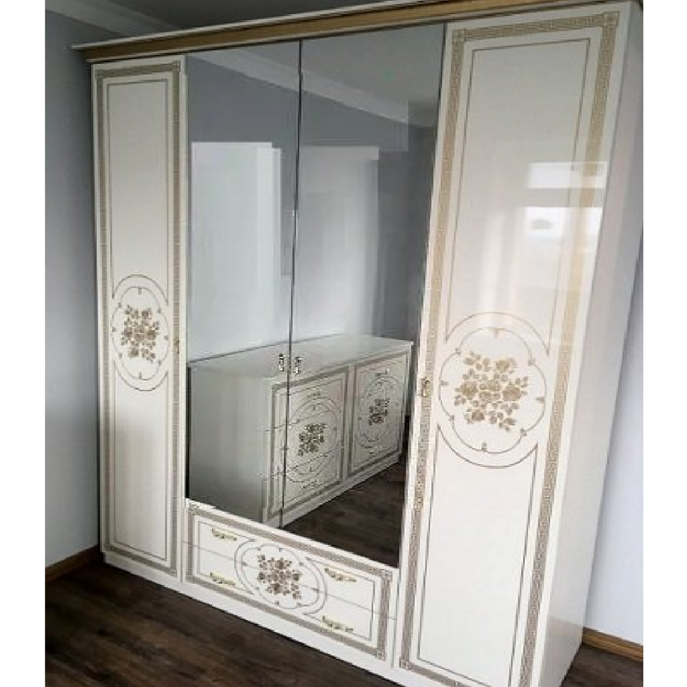 Шкаф 4Д Жасмин